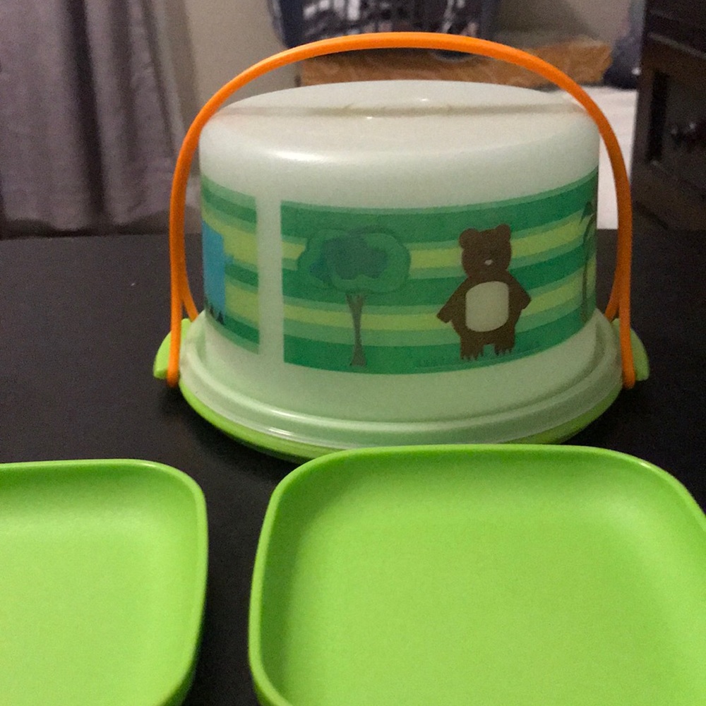 Kids Tupperware Cake Set - Picture 3 of 3